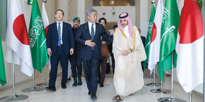 وزير الخارجية يستقبل وزير خارجية اليابان في الرياض 