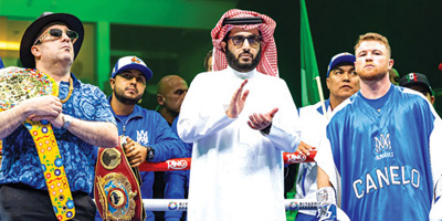 المكسيكي كانيلو ألفاريز بطلا للعالم للوزن المتوسط الفائق 