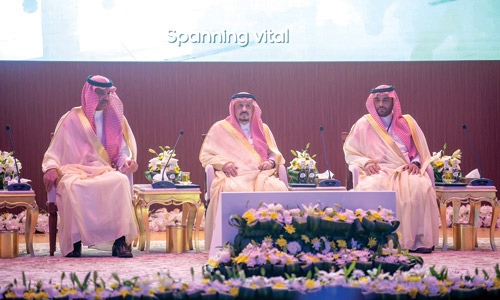 أمير منطقة الرياض يرعى حفل التخرج الموحد لمتدربي ومتدربات «التقني والمهني» 