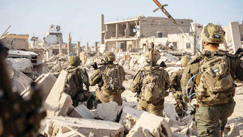 في غارات استهدفت مواقع بغزة.. إسرائيل تؤكد مقتل محمد السنوار 