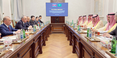 رئيس «نزاهة» يبحث مع النائب العام في أذربيجان سبل التعاون 