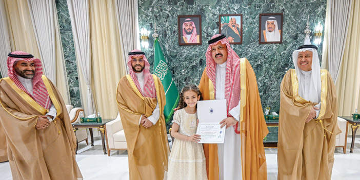 أمير حائل يرعى حفل تكريم الفائزين بجائزة المواطنة المسؤولة 