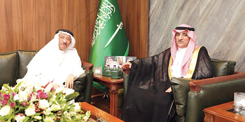 أمين الأحساء عصام الملا يتحدث للزميل أحمد المغلوث