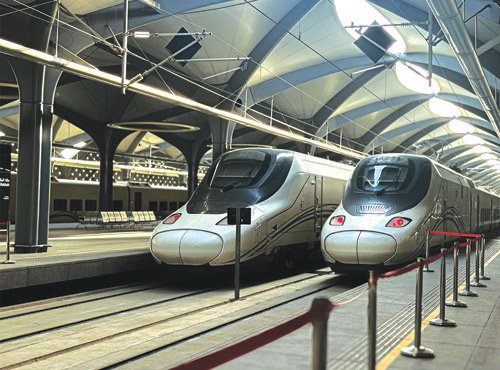 140 رحلة يوميًّا في أسرع قطارات العالم لنقل أكثر من مليوني حاج 