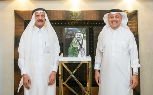 رئيس التحرير الأستاذ خالد المالك خلال لقائه المهندس أمين الناصر