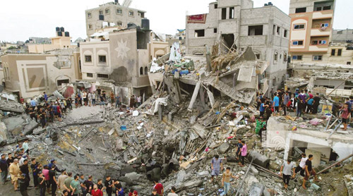 الاحتلال يحذر من الاقتراب من مراكز الإغاثة.. غزة 