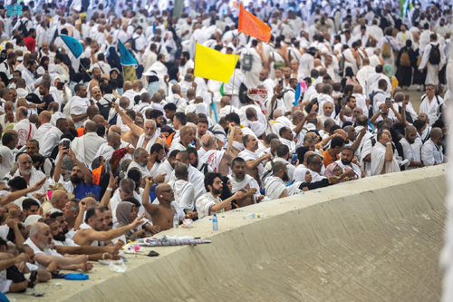 وسط منظومة خدمية وأمنية متكاملة وإجراءات تنظيمية دقيقة 