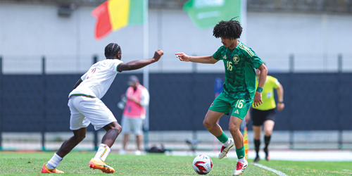 رغم خسارته من منتخب مالي.. 