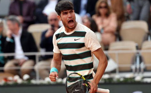 الإسباني «ألكاراز» يُتوّج بلقب بطولة فرنسا للتنس 