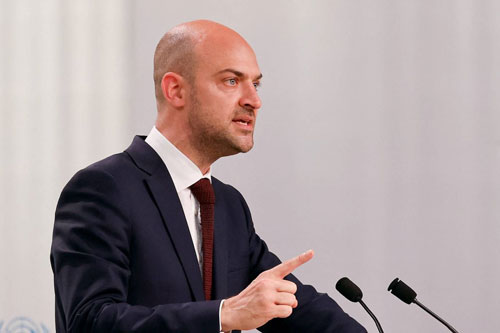 فرنسا: البرنامج النووي الإيراني يشكل تهديداً لإسرائيل وأوروبا 