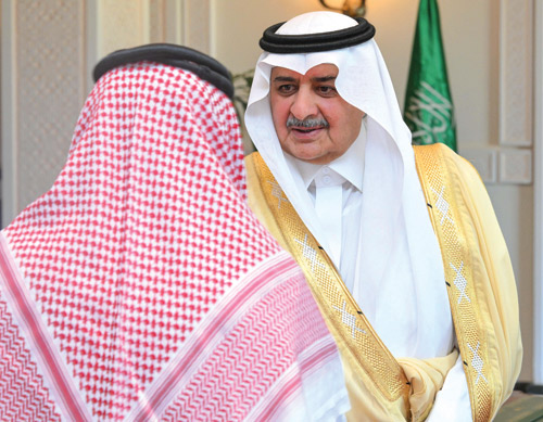  أمير منطقة تبوك مستقبلا وكلاء ومنسوبي الإمارة المهنئين بالعيد