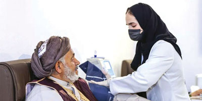 السعوديون يتصدرون سكان العالم في التبرع بالدم 