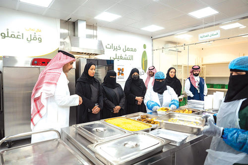 الأميرة أضواء بنت فهد تزور جمعية «خيرات» 