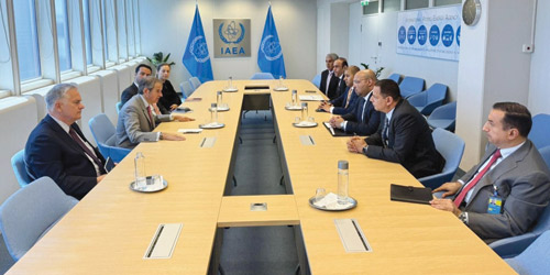 خلال اجتماع مع مدير عام الوكالة الدولية للطاقة الذرية 