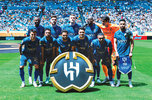 في الجولة الثانية بمونديال كأس العالم صباح الاثنين.. 