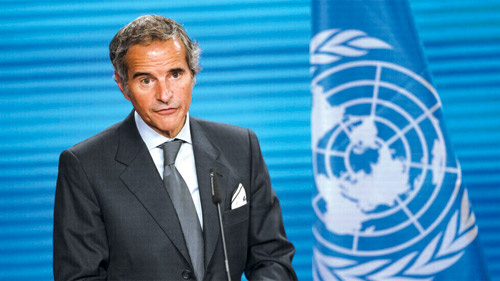 غروسي يدعو إيران لاستئناف عمليات التفتيش عقب وقف إطلاق النار 