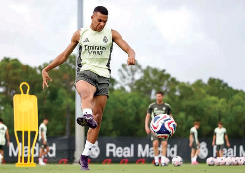 ريال مدريد يبدأ التحضير لليوفى بمشاركة مبابى وغياب ألابا 