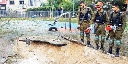 الحوثيون يعلنون إطلاق 11 صاروخاً على أهداف إسرائيلية 