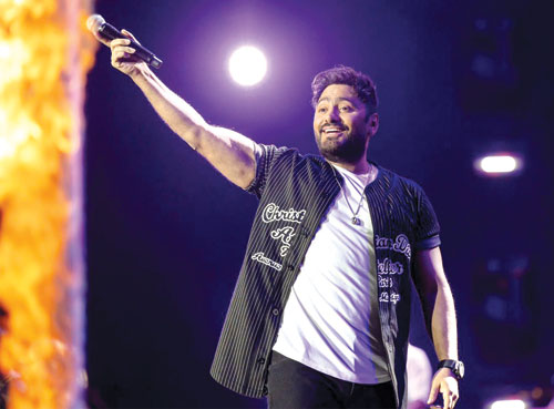 تامر حسني يدشن أولى الحفلات العربية المصاحبة لبطولة كأس العالم للرياضات الإلكترونية 