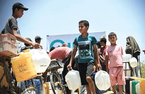 الاحتلال يقيم ممراً جديداً يقسم مدينة خان يونس 