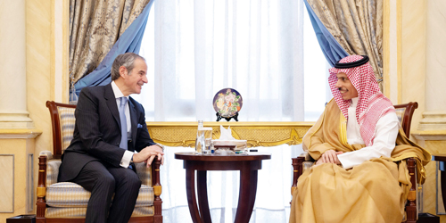 خلال لقاء في الرياض تناول المستجدات الإقليمية والدولية 