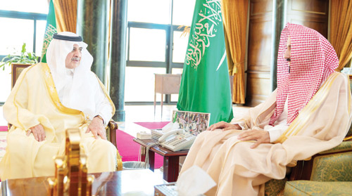 واسى د. عبدالله الشريف في وفاة والدته 