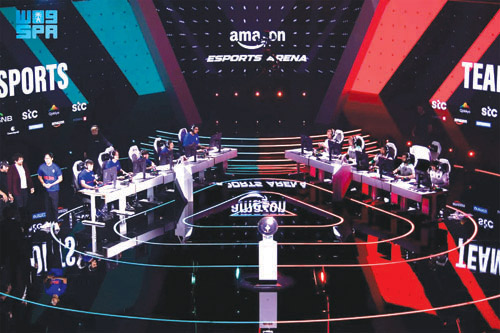 مواجهات مثيرة في الرياضات الإلكترونية 