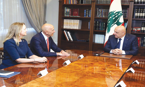 براك: لا حوار مع حزب الله.. ونعمل على حل أزمة وقف إطلاق النار 