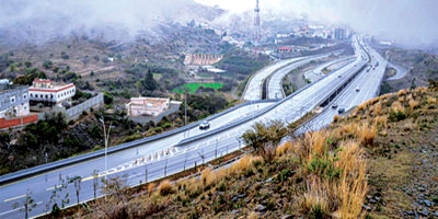 رحلة صيفية ساحرة تعانق الغيوم في الباحة 