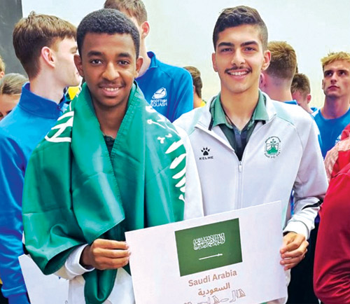 آل نصفان يتأهل إلى دور الـ(16) في بطولة العالم للإسكواش 