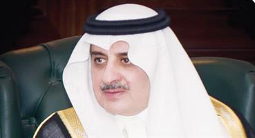 أمير منطقة تبوك يطمئن على صحة الشيخ عبدالعزيز الغريض 