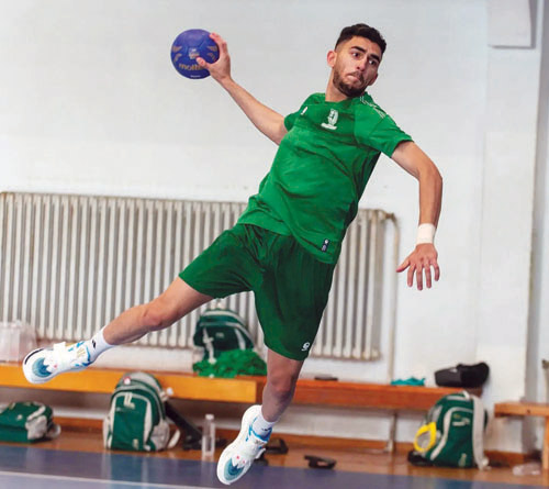 ناشئو أخضر اليد يواصلون إعدادهم في مصر 