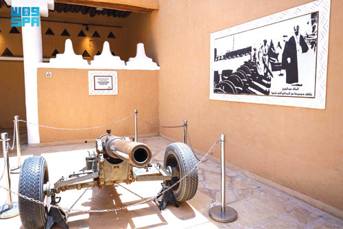 «المصمك».. ذاكرة الوطن وأيقونة التوحيد والبناء 