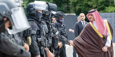 وزير الداخلية يطلع على مهام العمليات الأمنية لشرطة باريس وقوات الردع الأمني 