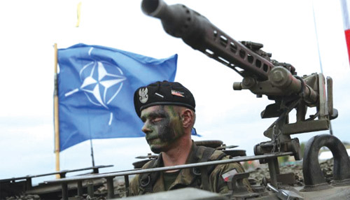 مصادر: أمريكا وحلف الأطلسي يطوران آلية تمويل جديدة لتزويد أوكرانيا بالأسلحة 