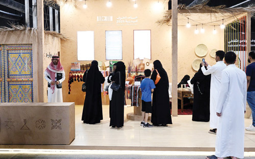 «الثقافة» تحتفي بعام الحرف اليدوية في معرض المدينة المنورة الدولي للكتاب 2025 
