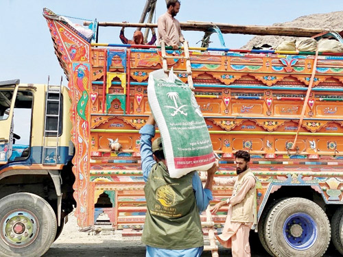 مركز الملك سلمان يواصل أعماله الإغاثية والإنسانية في عدد من الدول 