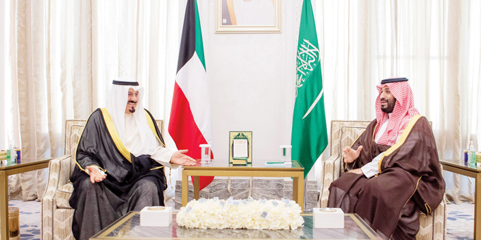 خلال لقاء في نيوم تناول عددا من الموضوعات ذات الاهتمام المشترك 