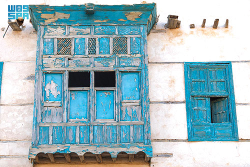 «رواشين» الوجه.. عبقرية الأجداد في مواجهة تقلبات المناخ 