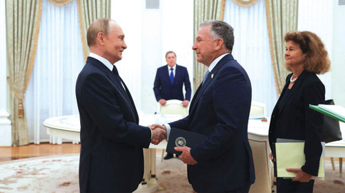 زيلينسكي يدعو واشنطن إلى زيادة الضغط على روسيا 