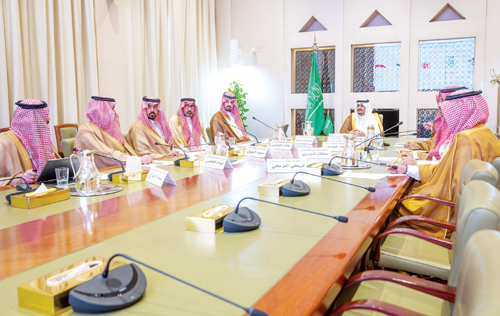 نائب أمير منطقة الرياض خلال رئاسته اجتماعًا مع وفد من شركة التطوير: 