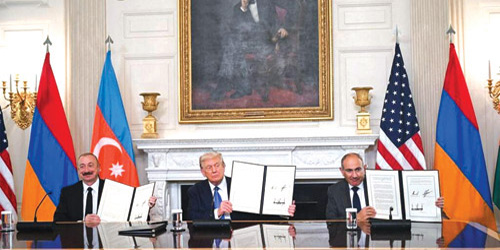 أرمينيا وأذربيجان توقعان اتفاق سلام تاريخيًا في واشنطن 