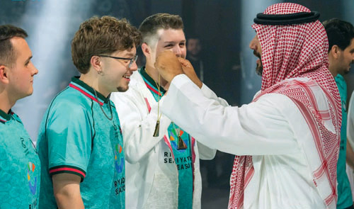 فريق Twisted Minds السعودي يتوج بلقب Call of Duty Warzone 