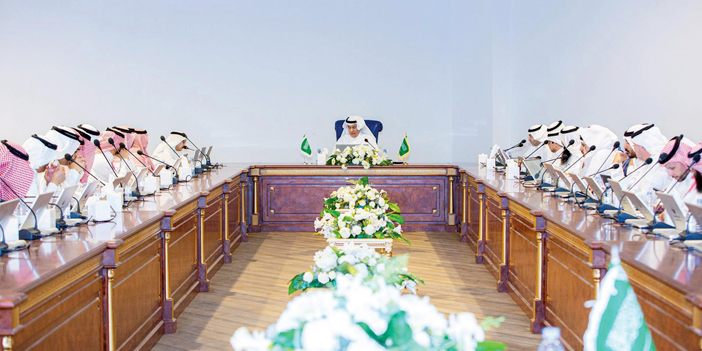 التقى المواطنين والمستثمرين 