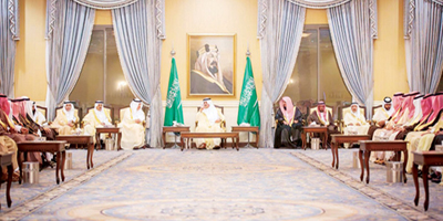 أمير منطقة تبوك يُنوّه بما توليه القيادة الحكيمة من عناية واهتمام لكل ما يخدم المواطن 