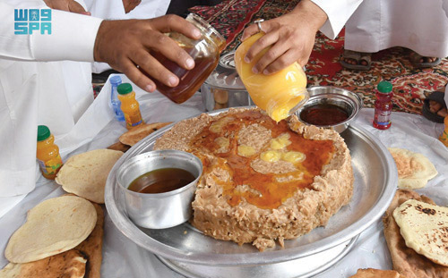 مهرجان «السمن والسمين» في بلّحمر يحقق مبيعات تتجاوز 420 ألف ريال 