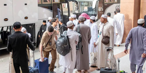 المشاركون في مسابقة الملك عبدالعزيز الدولية يصلون إلى المدينة المنورة 