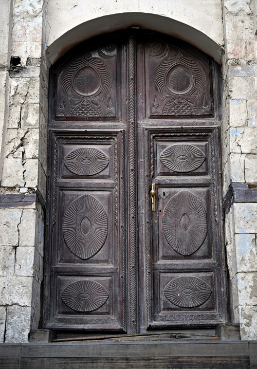 الأبواب الخشبية في جدة التاريخية.. شواهد على عبق الماضي 