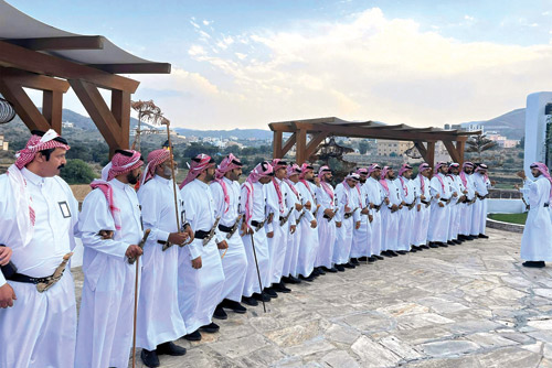 «القزوعي».. إرث فلكلوري يبرز في هوية عسير الثقافية 