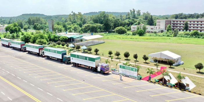 قافلة مساعدات سعودية لمتضرري الفيضانات في إقليم خيبر بختونخواه الباكستاني 